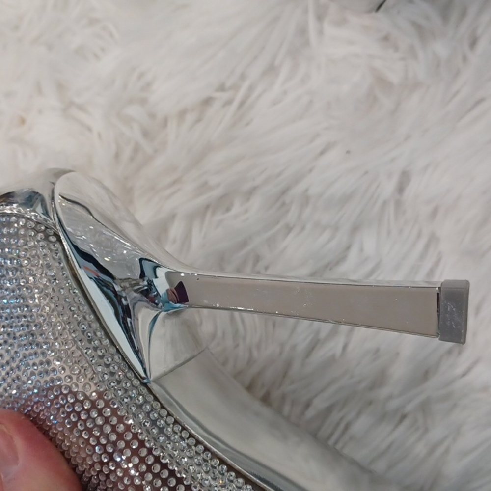 Steve Madden Martina-R Rhinestone Embellished Stiletto Pumps Silver SZ 7 NEW - Picture 7 of 11